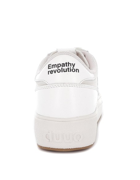 Zapatilla urbana vegana ecológica