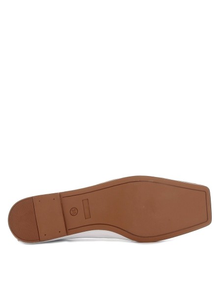 Mocasin piel blanco.