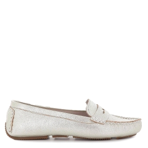 Mocasín conductor plano con suela de tacos de piel mujer plateado