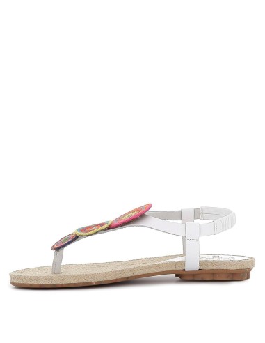 Esclava plana planta yute mujer blanca