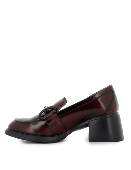 Mocasín tacón medio con hebilla para mujer rojo