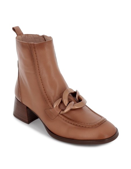 Botín tacón bajo con cadena piel beige mujer