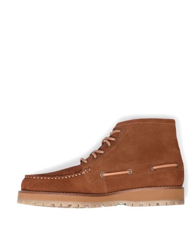 Bota tipo náutico de serraje hidrófugo para hombre