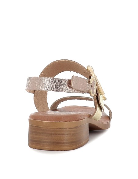 Sandalia abierta tiras y hebilla semicircular piel dorada tacón bajo mujer