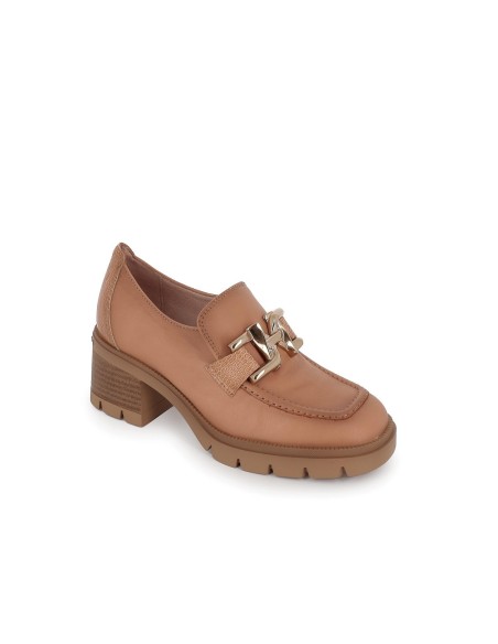 Mocasín tacón con cadena piel beige mujer Beige