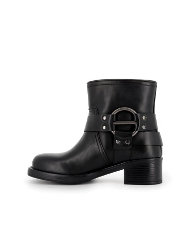 Botín motero plano piel negra hebilla mujer
