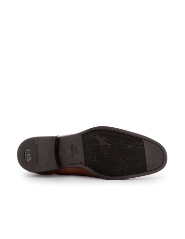 Zapato piel marrón cordones costuras elegante hombre