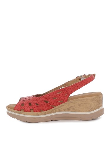 Sandalia cuña perforado correa talón rojo