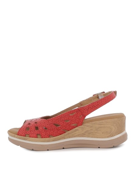 Sandalia cuña perforado correa talón rojo