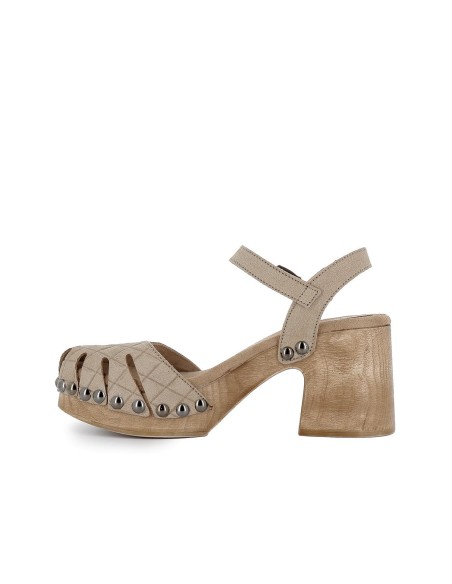 Sandalia tacon suela efecto madera piel mujer arena