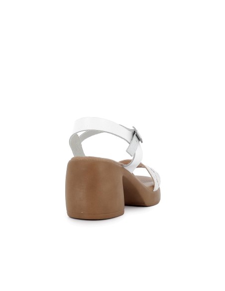 Sandalias de diario piel cadeneta metalizada y tacón blanco Blanco