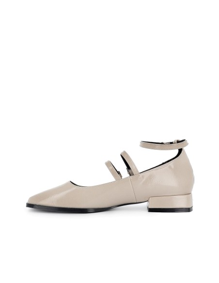 Bailarina charol triple correa con hebilla mujer beige