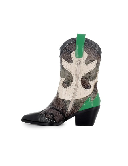 Botin tejano piel diseño tachas y contraste tacón y tacon verde mujer