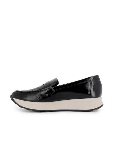 Mocasin piel charol cuña antifaz mujer negro