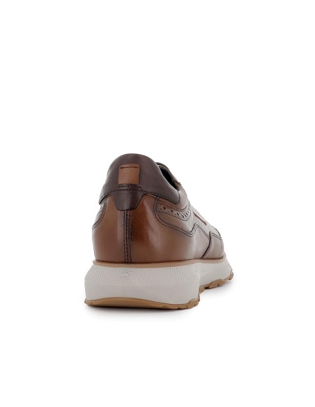 Deportiva  piel cómoda con cordones finos hombre camel
