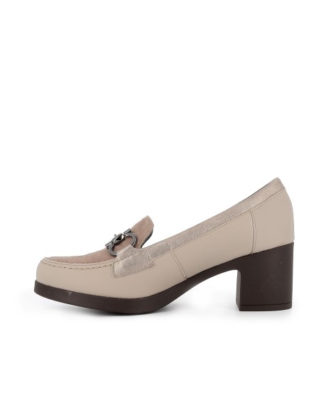 Mocasin piel lisa y ante tacon hebilla mujer beige
