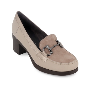 Mocasin piel lisa y ante tacon hebilla mujer beige 2