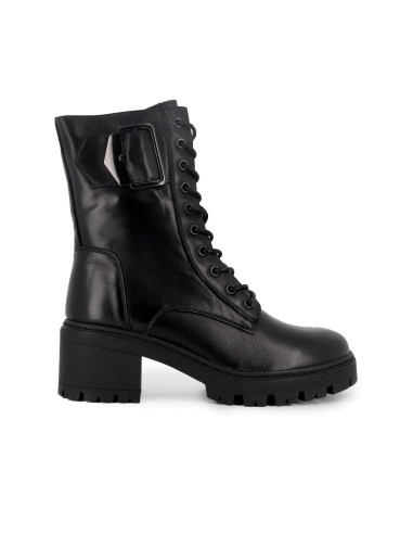 Bota militar de piel con hebilla y plataforma mujer negra