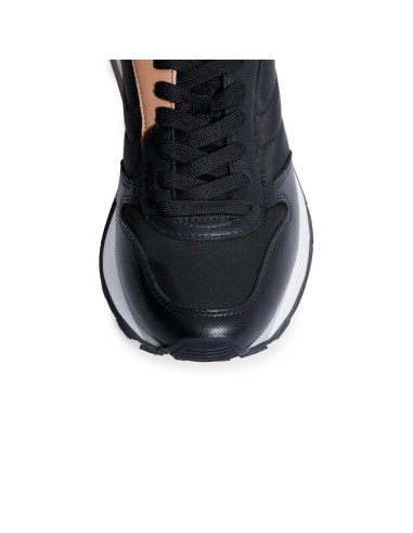 Deportiva de piel combi al tono negro para mujer