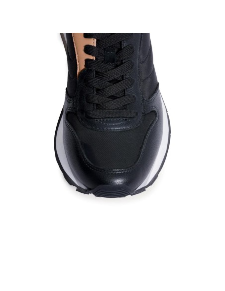 Deportiva de piel combi al tono negro para mujer