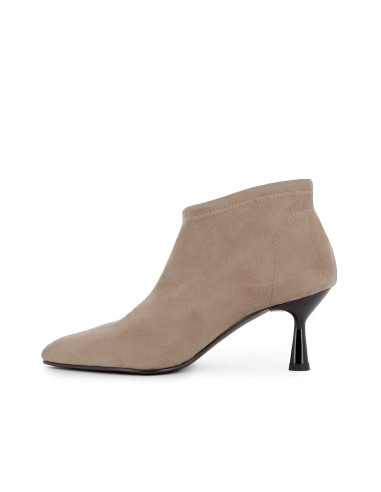 Botin cortado ante elastico tacón fino mujer beige