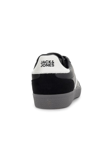 Deportivas modernas diseño contrastes cordones hombre negras