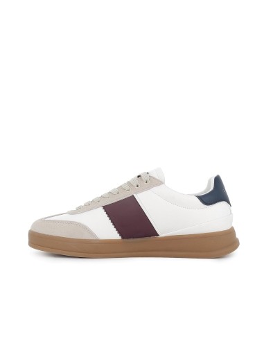 Tenis blancos contraste burdeos hombre cordones