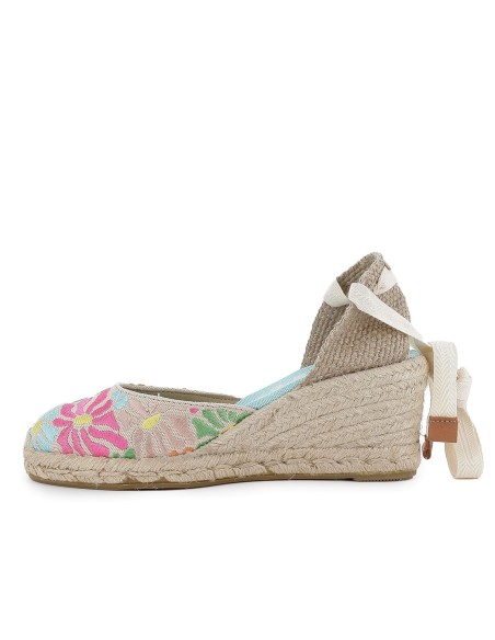 Alpargata cuña con bordados florales y cintas mujer