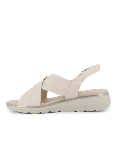 Sandalia piel tiras cruzadas hebilla en talon y cuña mujer beige