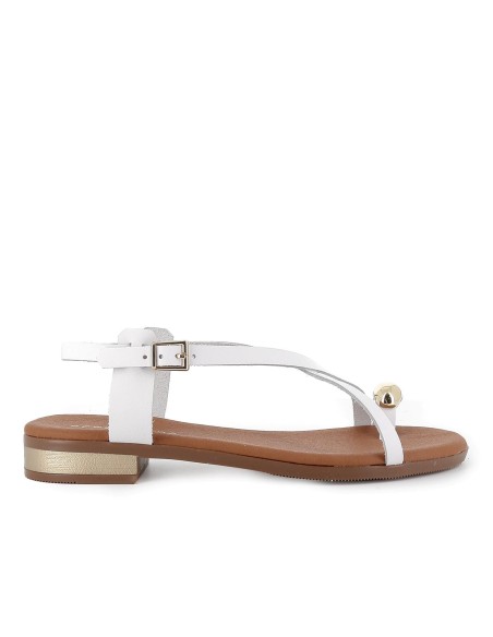 Sandalia piel tiras cruzadas y adorno metal plano mujer blanco
