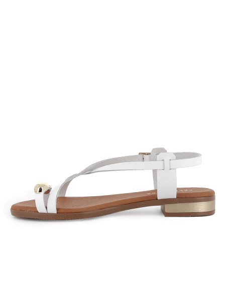 Sandalia piel tiras cruzadas y adorno metal plano mujer blanco
