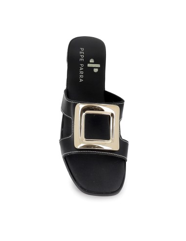 Zueco piel hebilla grande metal plano mujer negro
