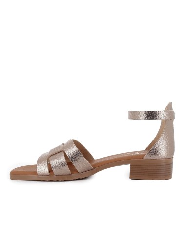 Sandalia con talon cerrado de piel y tacon bajo mujer dorado