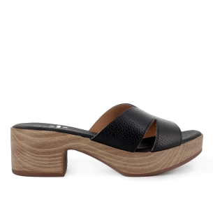 Zueco con tacon y plantilla acolchada mujer negro