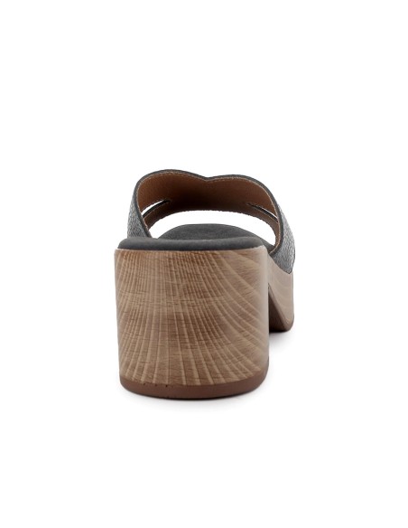 Zueco con tacon y plantilla acolchada mujer negro