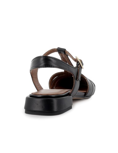 Zapato vestir piel multitiras y tacon bajo mujer negro