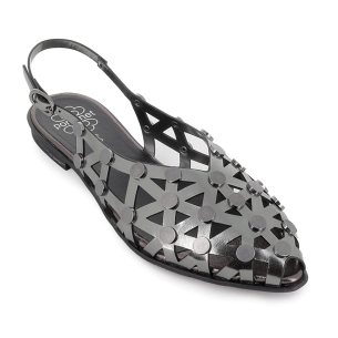 Sandalia piel con remaches y calados hebilla talon mujer plateada 2