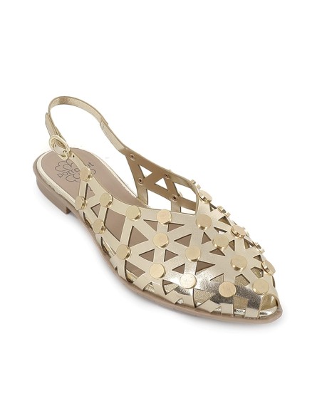 Sandalia piel con remaches y calados hebilla talon mujer dorada