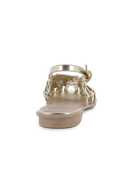 Sandalia piel con remaches y calados hebilla talon mujer dorada