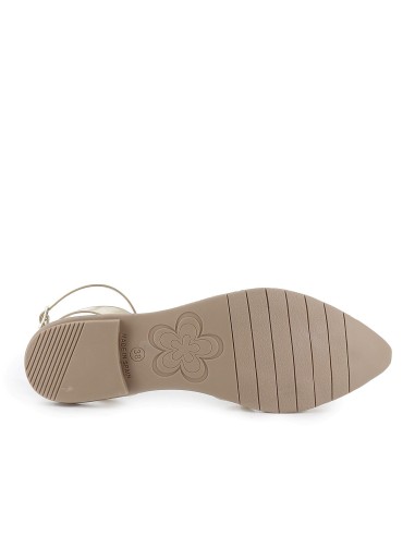 Sandalia piel con remaches y calados tacon bajo mujer dorado