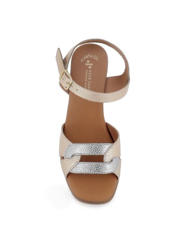 Sandalia piel grabada diseño hebilla mujer dorado