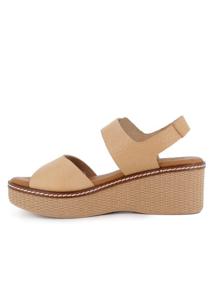 Sandalia piel grabados cuña y hebilla mujer beige