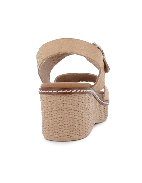 Sandalia piel grabados cuña y hebilla mujer beige