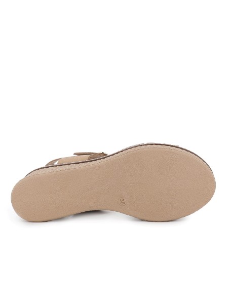 Sandalia piel grabados cuña y hebilla mujer beige