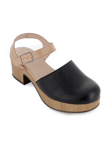 Zapato con correa en piel y plataforma negro mujer