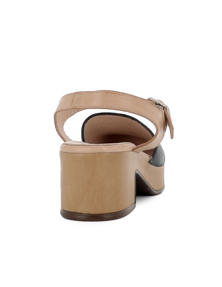 Zapato con correa en piel y plataforma negro mujer