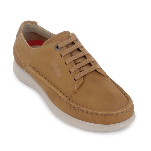 Zapato cordones plano y brodon en la pala hombre beige 2