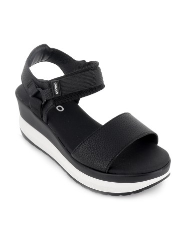 Sandalia piel vegana y textil con velcro plataforma mujer negro