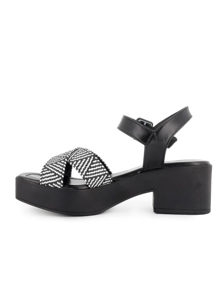 Sandalia piel y tiras con hebilla mujer negro