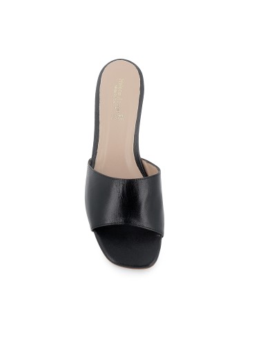 Zueco piel lisa tacon medio forrado mujer negro